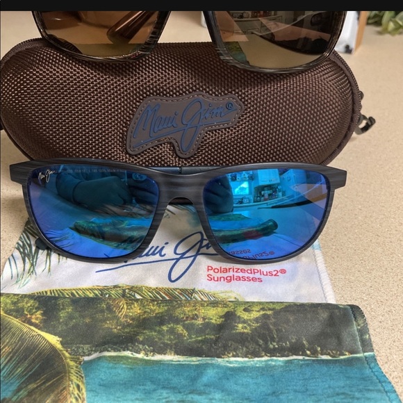 Authentic Maui Jim sunglasses 2 pair